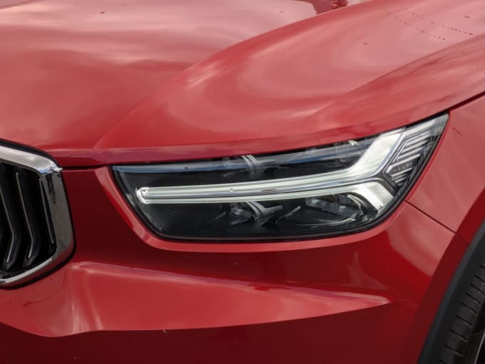 2025 Volvo Xc40