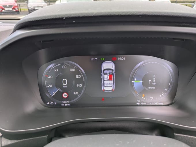 2025 Volvo Xc40