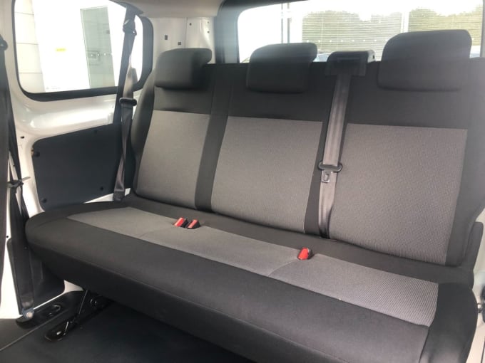 2025 Toyota Proace Verso