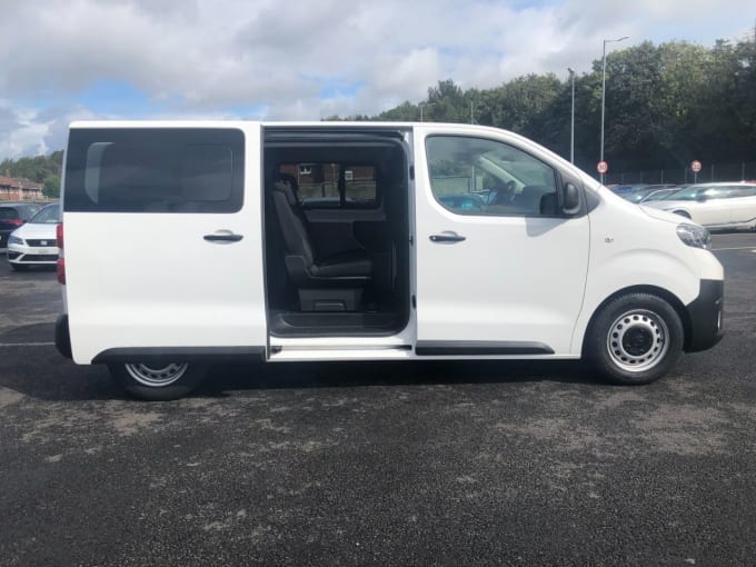 2025 Toyota Proace Verso