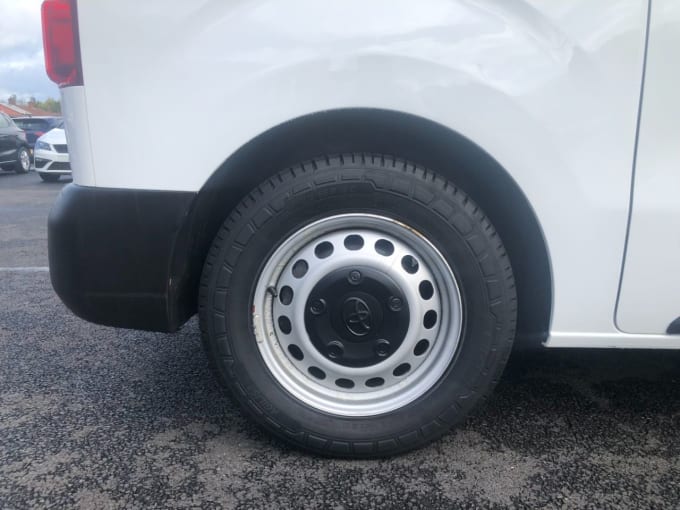 2025 Toyota Proace Verso