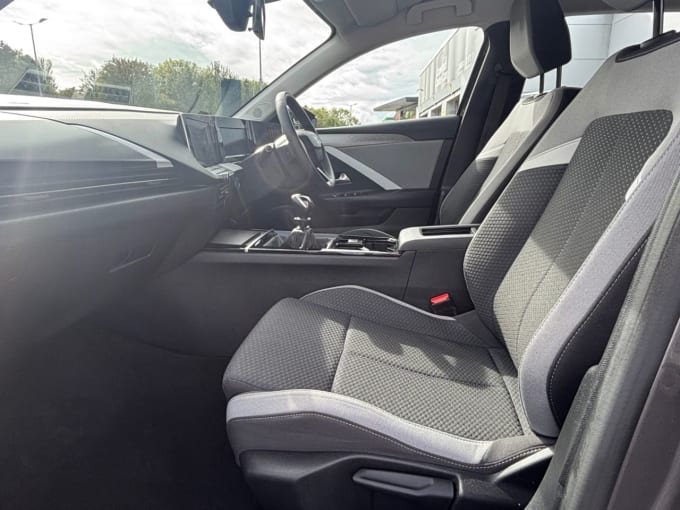 2024 Vauxhall Astra