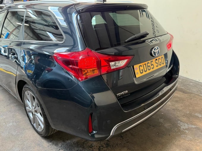 2015 Toyota Auris