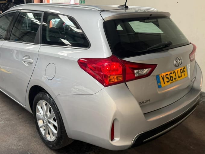 2013 Toyota Auris