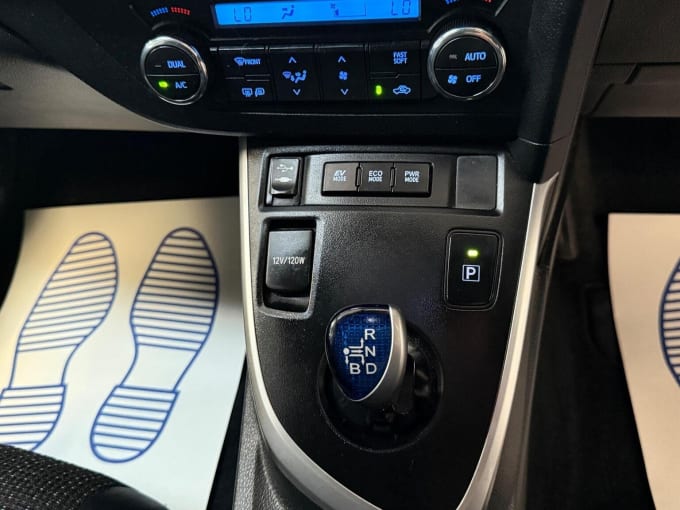 2015 Toyota Auris