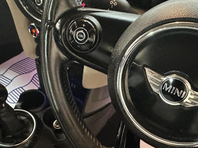 2015 Mini Hatch