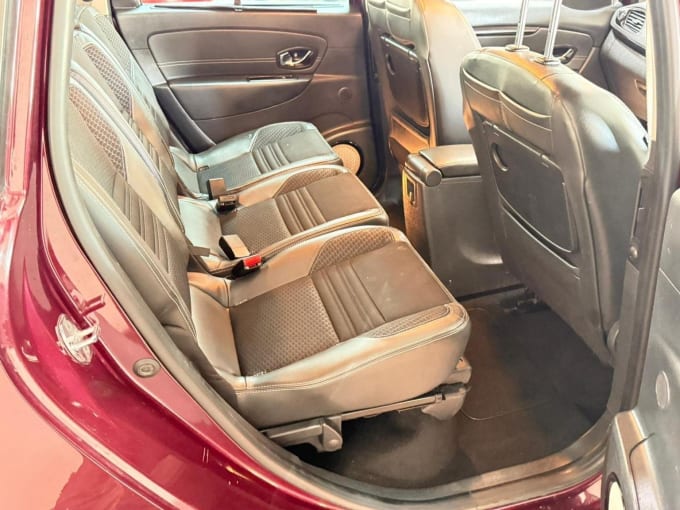 2015 Renault Grand Scenic