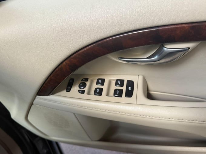 2013 Volvo V70