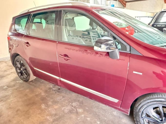 2015 Renault Grand Scenic