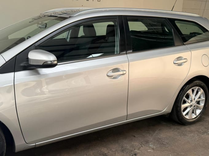 2013 Toyota Auris