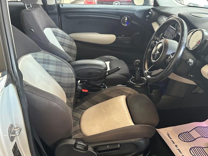 2015 Mini Hatch