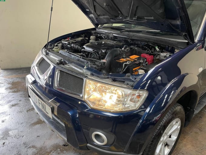 2010 Mitsubishi L200