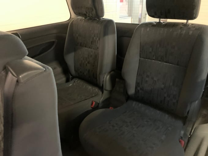 2005 Toyota Previa