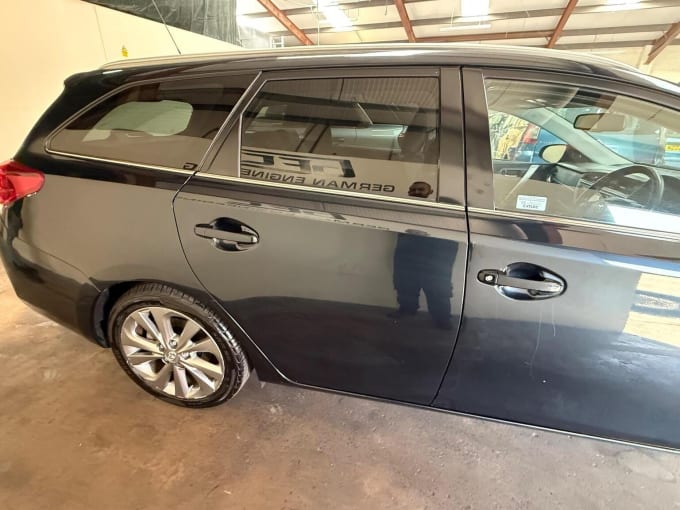 2015 Toyota Auris