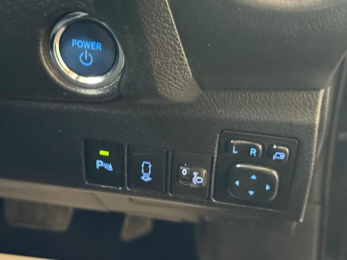 2015 Toyota Auris