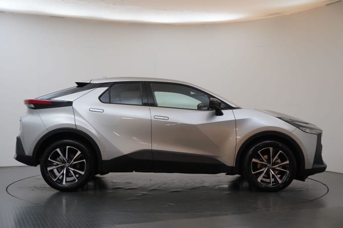 2024 Toyota C-hr