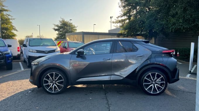 2024 Toyota C-hr