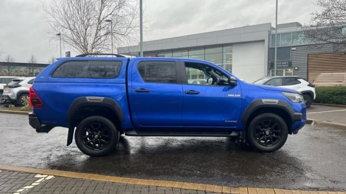 2022 Toyota Hilux