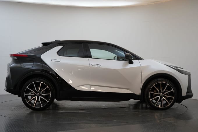 2024 Toyota C-hr