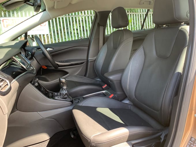 2025 Vauxhall Astra