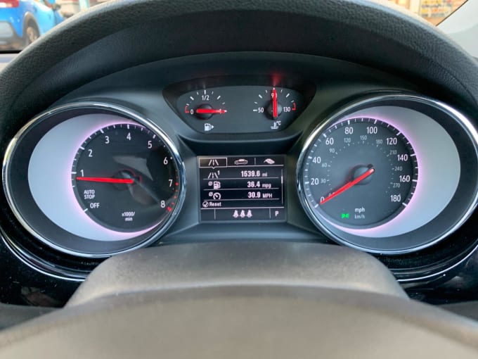 2025 Vauxhall Astra