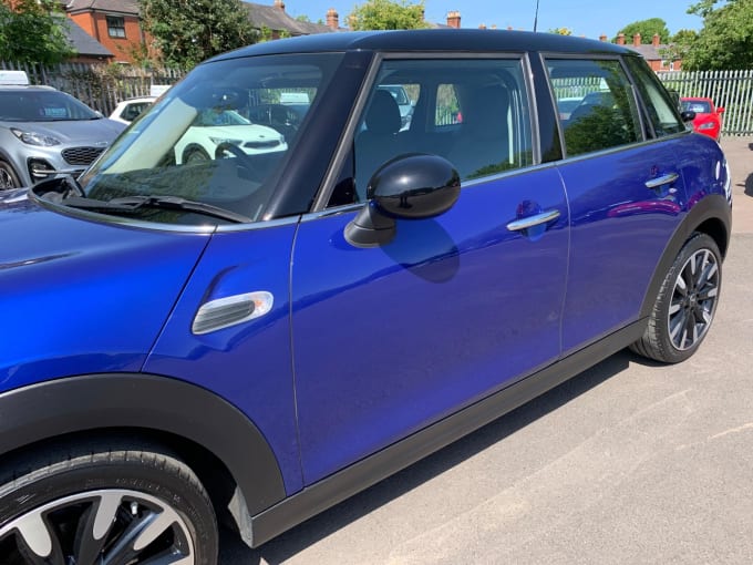 2025 Mini Hatch