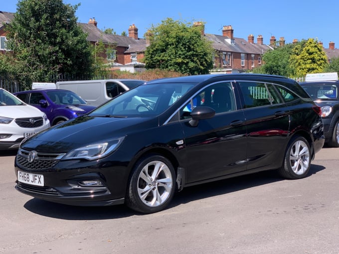 2025 Vauxhall Astra