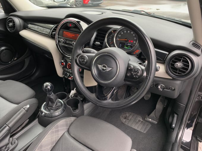 2025 Mini Hatch