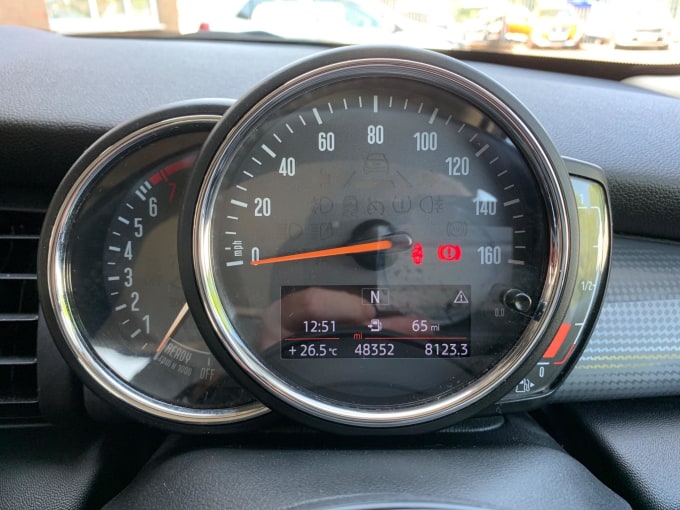 2025 Mini Hatch
