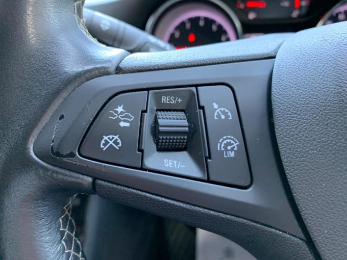 2025 Vauxhall Astra