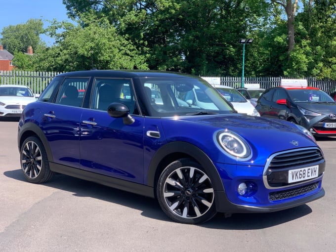 2025 Mini Hatch