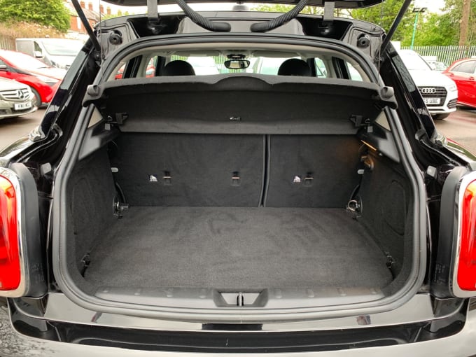 2025 Mini Hatch