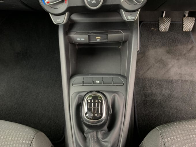 2025 Kia Stonic