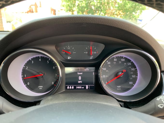 2025 Vauxhall Astra
