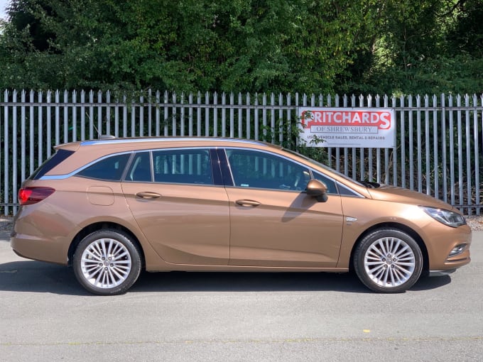 2025 Vauxhall Astra