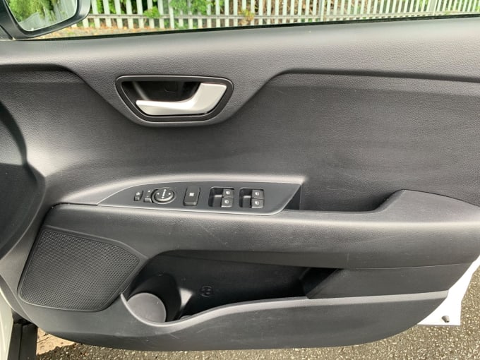 2025 Kia Stonic