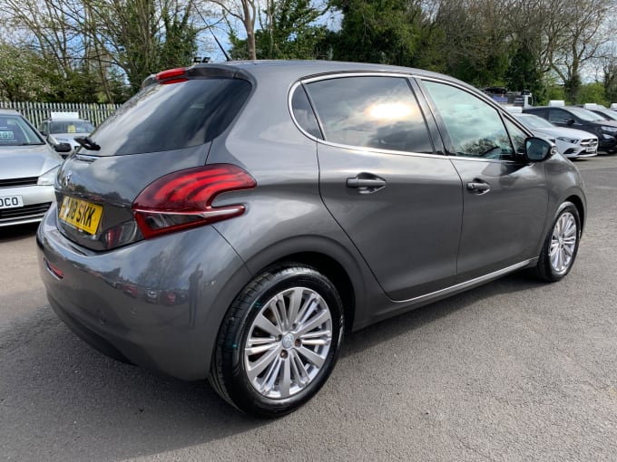 2025 Peugeot 208