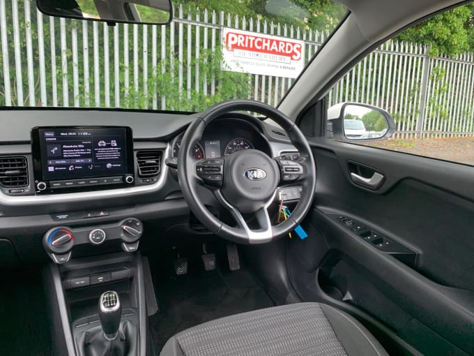 2025 Kia Stonic