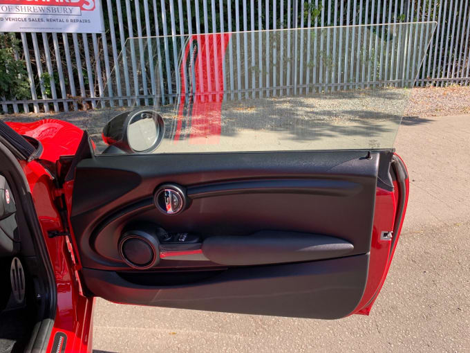 2025 Mini Hatch