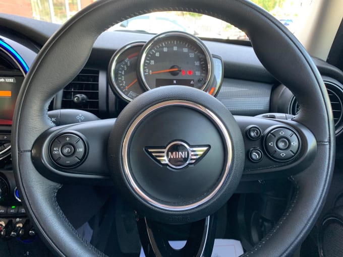 2025 Mini Hatch
