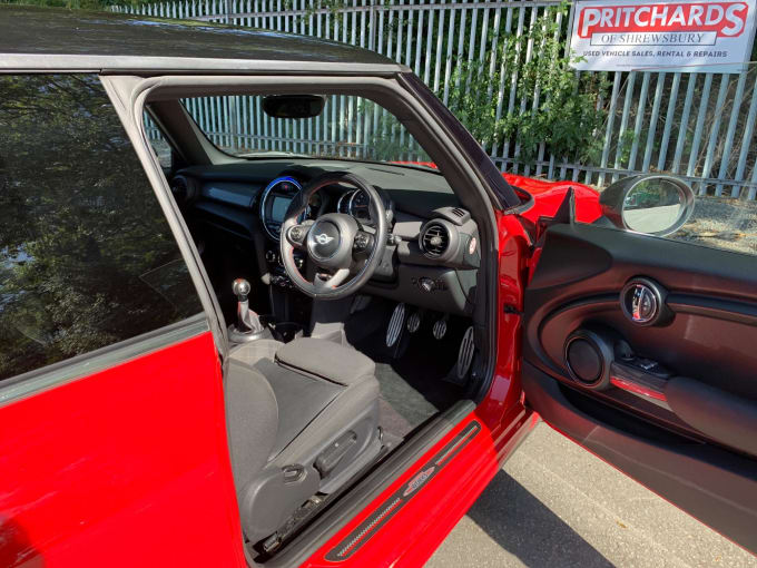 2025 Mini Hatch