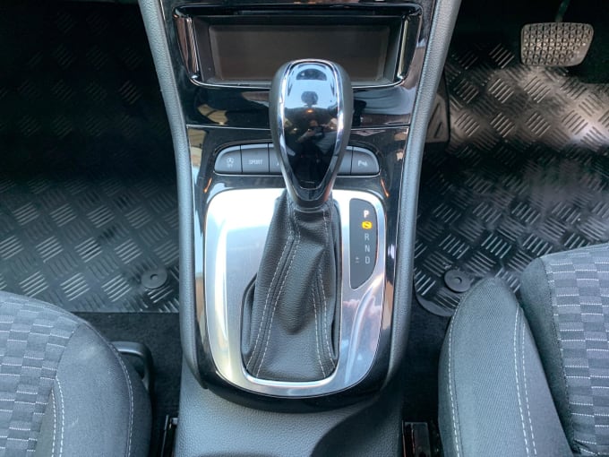 2025 Vauxhall Astra