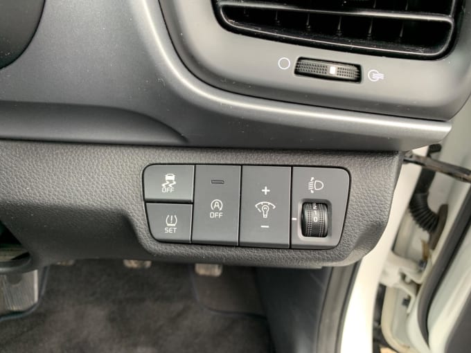 2025 Kia Stonic