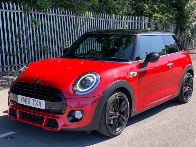 2025 Mini Hatch