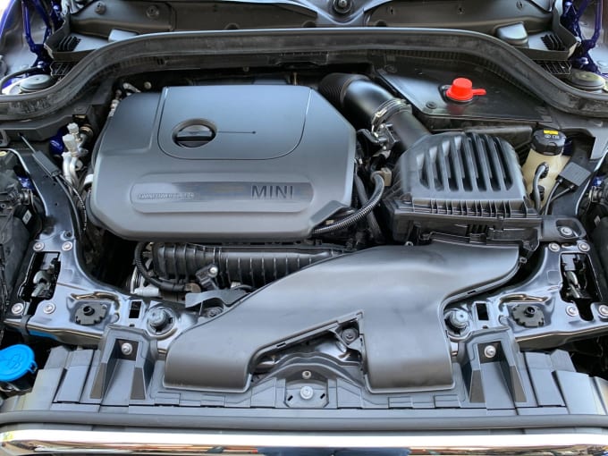 2025 Mini Hatch