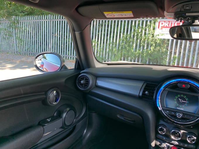 2025 Mini Hatch