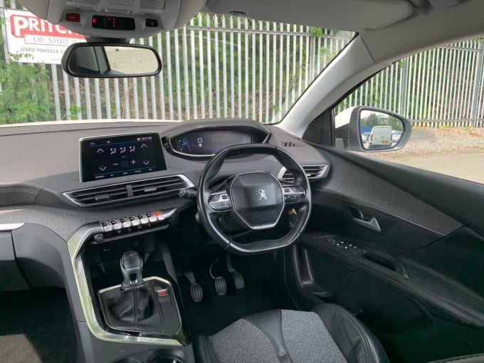 2025 Peugeot 3008