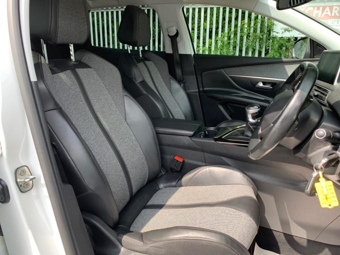 2025 Peugeot 3008