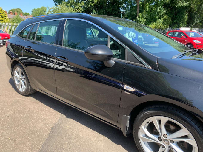 2025 Vauxhall Astra