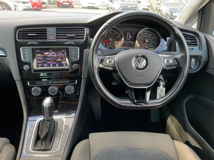 2025 Volkswagen Golf